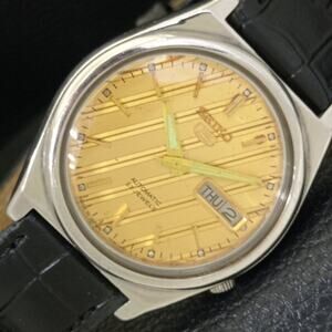 Vintage 1984 Seiko Automatic Mens Silver Watch W/daydate & Gold accents